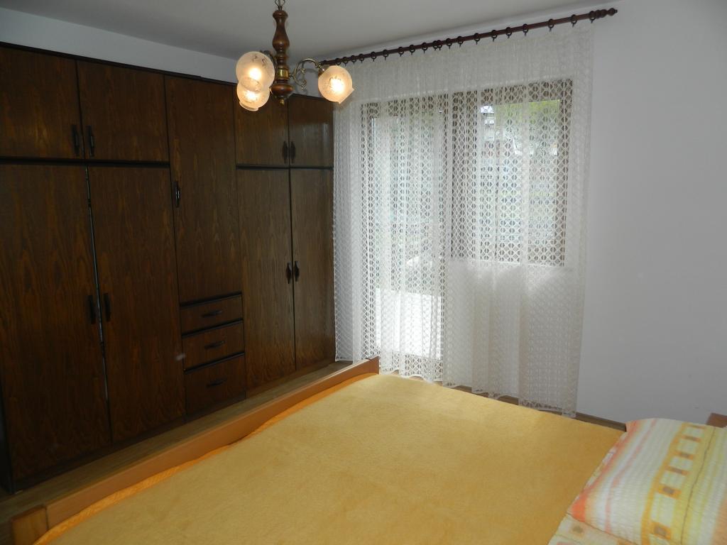 Vacation Home Kuca Za Odmor Красно Поле Екстериор снимка