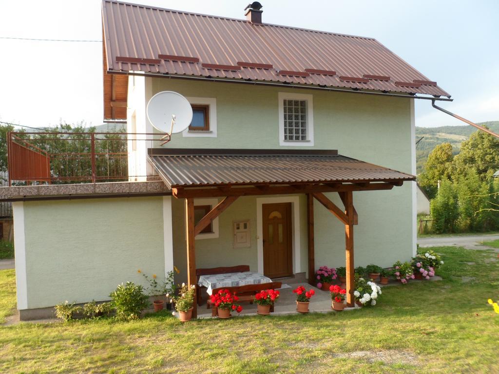 Vacation Home Kuca Za Odmor Красно Поле Екстериор снимка
